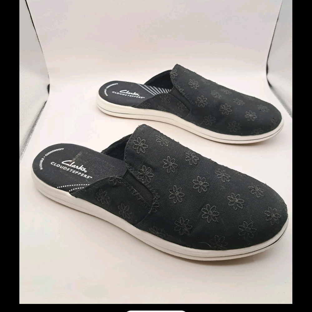Clarks Cloudsteppers Floral Slip-On Loafers